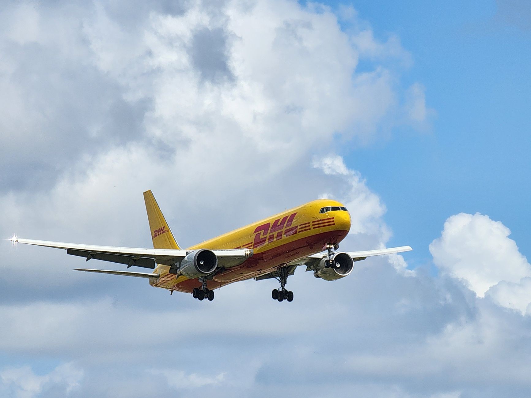 亚马逊的零担运输缺口有一个名字：Forward Air