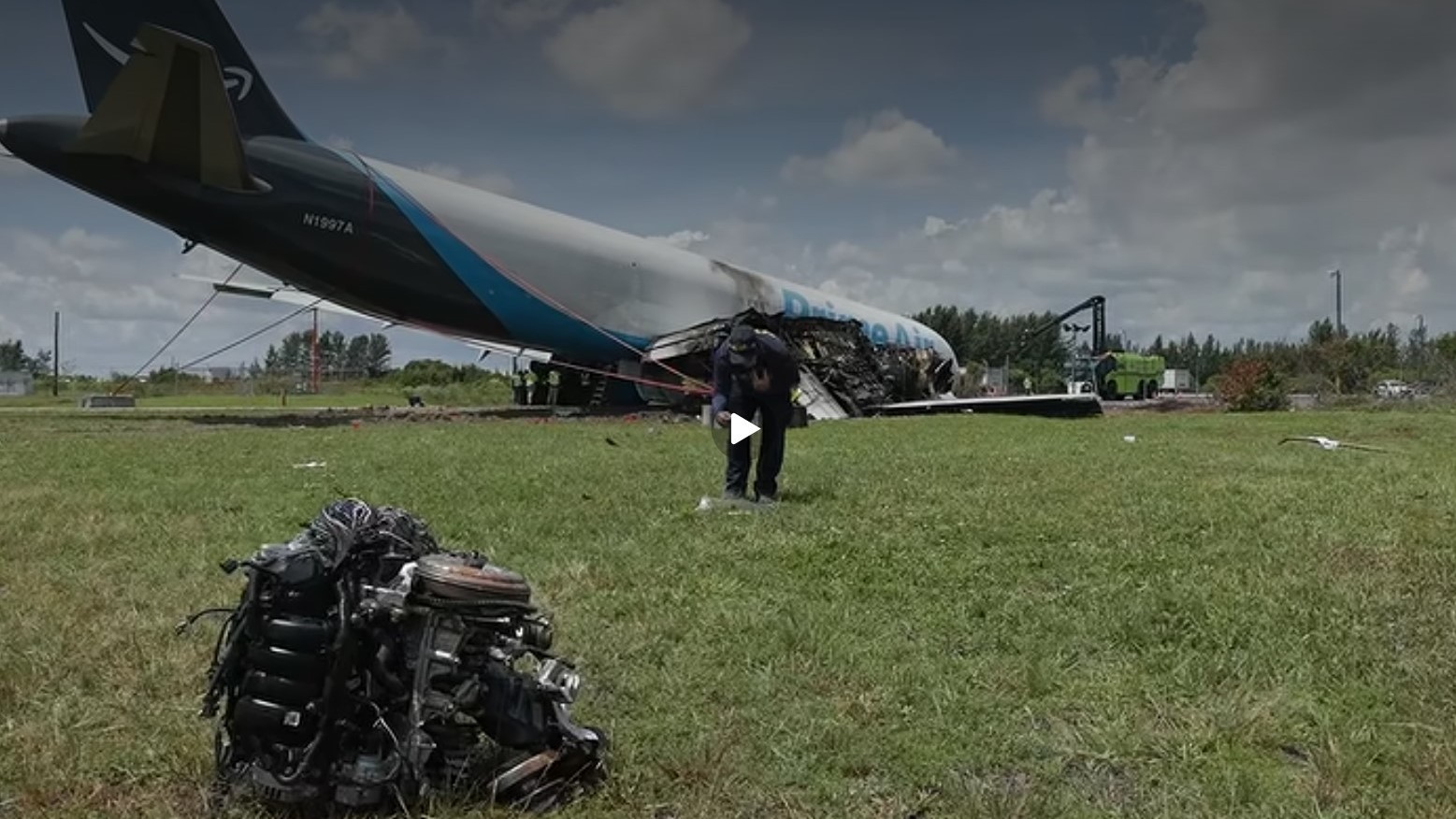 Amazon pauses 21 Air contract after Miami runway overrun