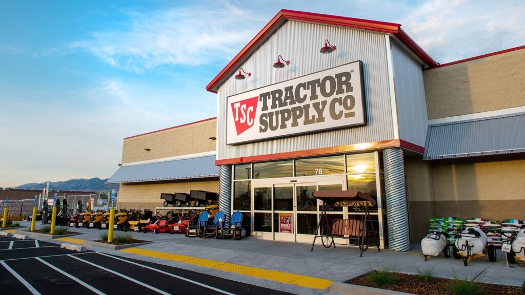 Tractor Supply opens $200M Idaho distribution facility