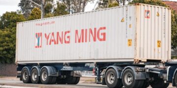 Service Robots for Logistics Hit 49% of 2025 Sales